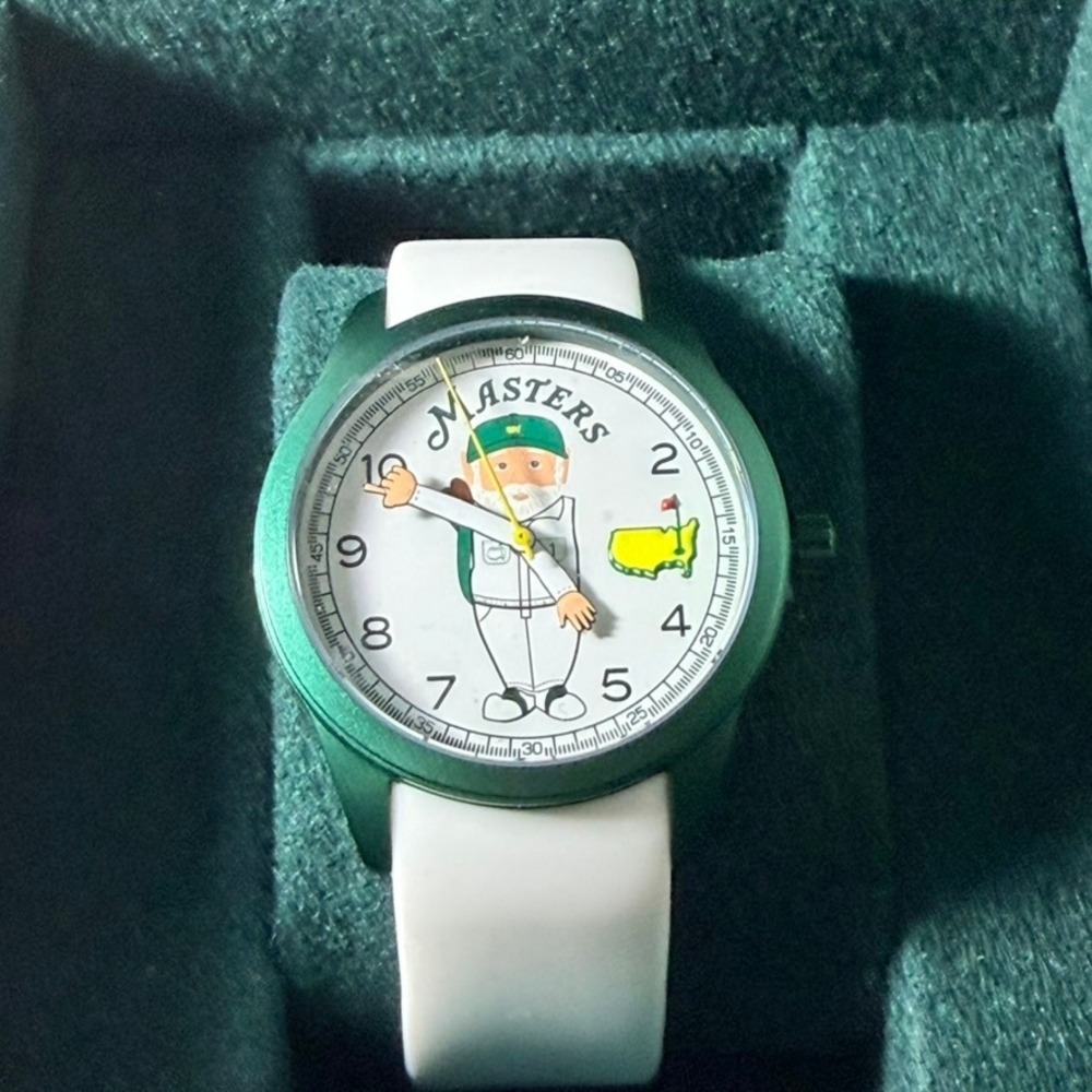 NEW in box 2026 Masters Tournament Limited Edition Gnome Caddie Watch White